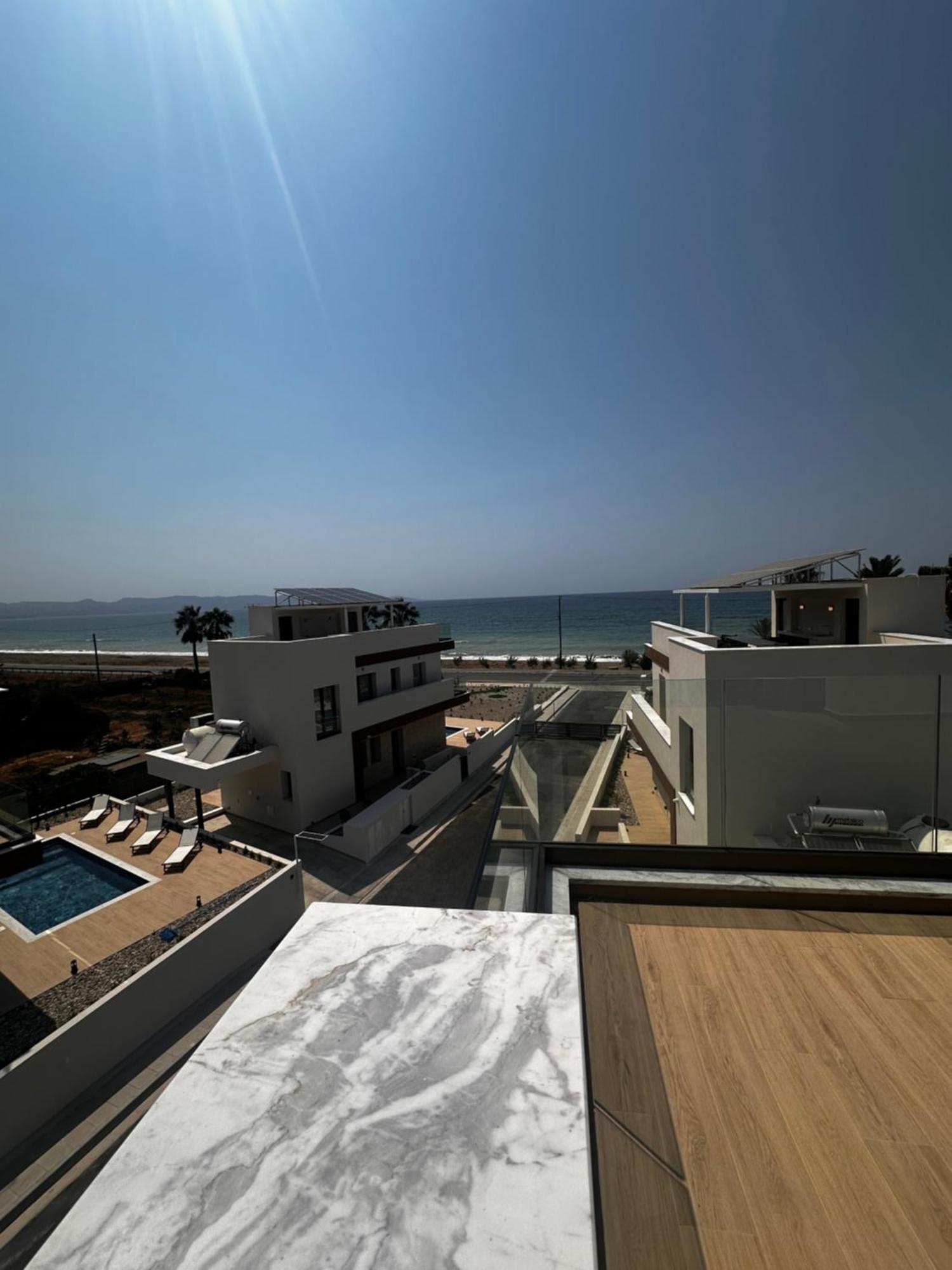 Santa Barbara Seafront Villas W Jacuzzi Pool Paphos Eksteriør bilde